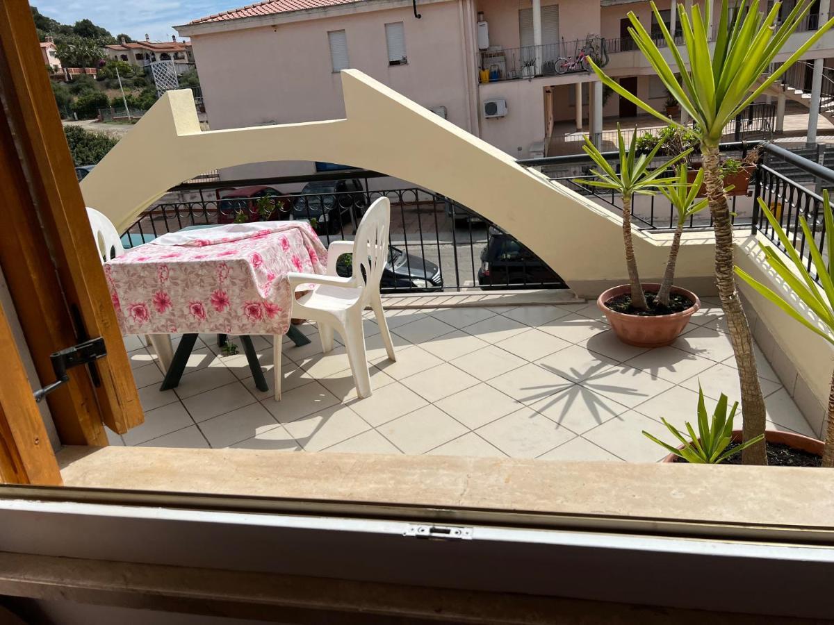 Santa Margherita Di Pula Apartment Exterior photo